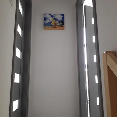 度假居 Wiatrem Pisane *